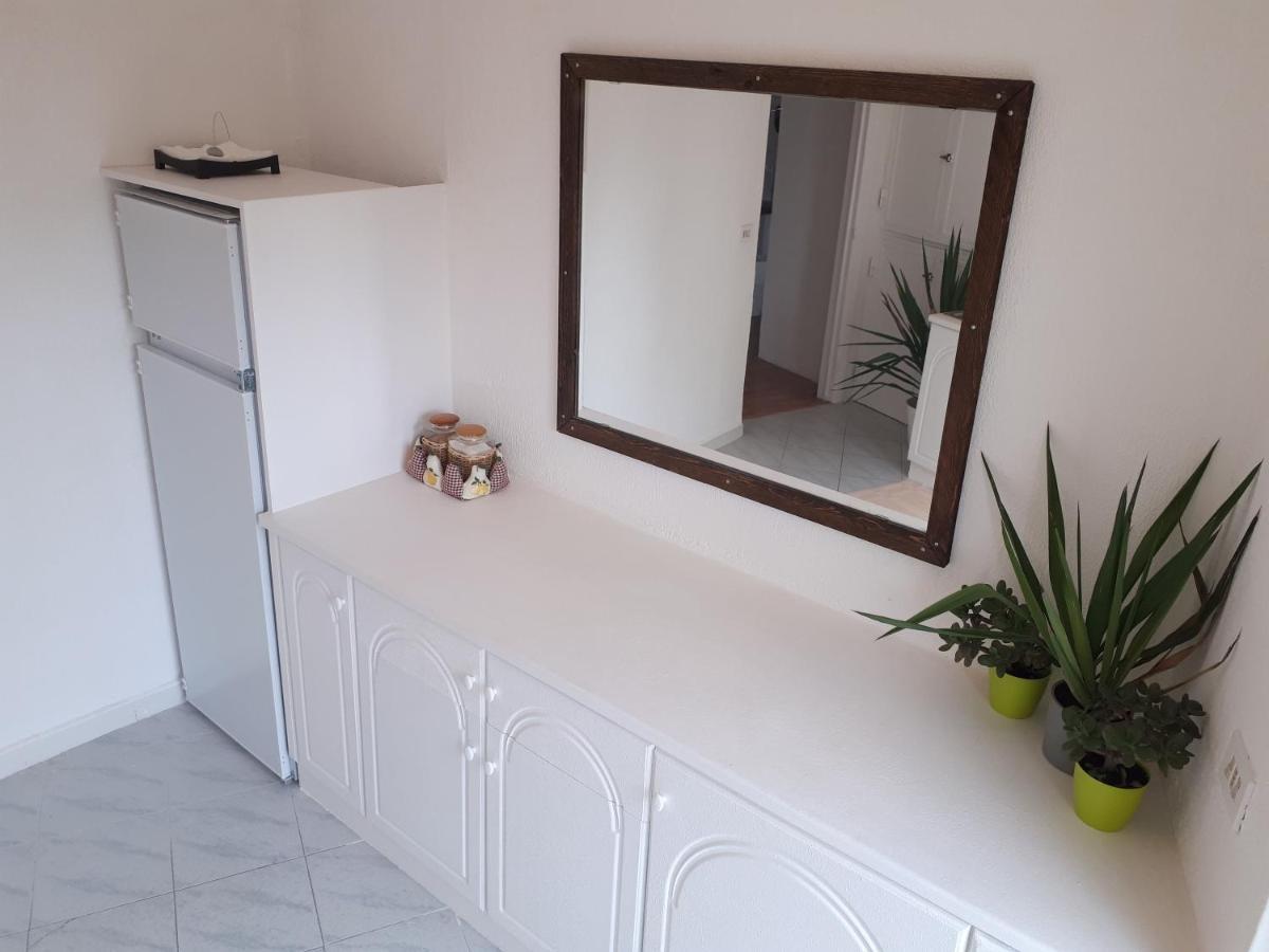 شقة Casa Else ماسّا لوبْرينسِ المظهر الخارجي الصورة